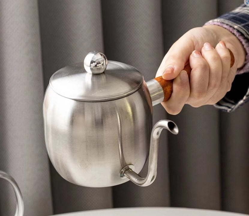 CHALEIRA BICO GANSO INOX CABO MADEIRA - 500ML